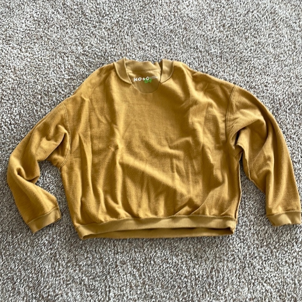 URBAN Outfitters Sweatshirt - Inside Out Trendy Super Cute Mustard Size Small